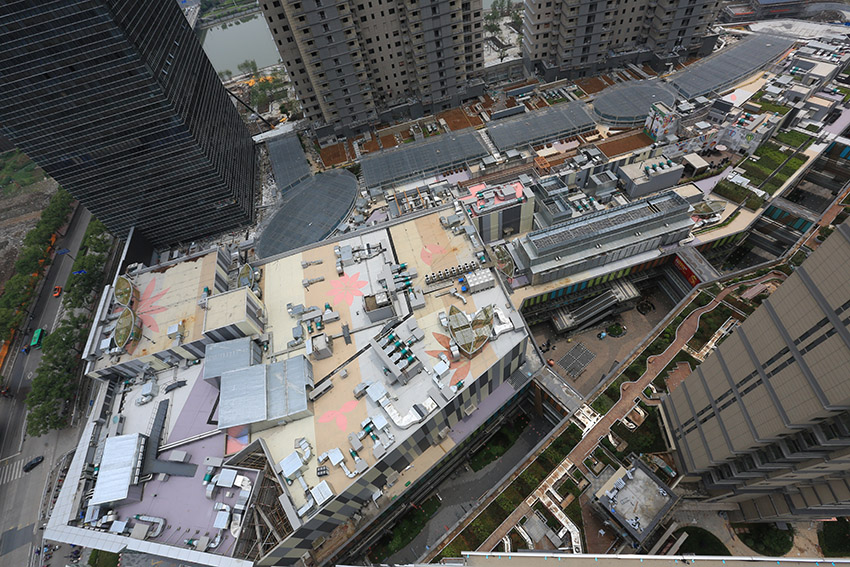 台州吾悦广场3.JPG